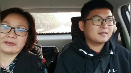 我在斗鱼看火力堂主直播户外