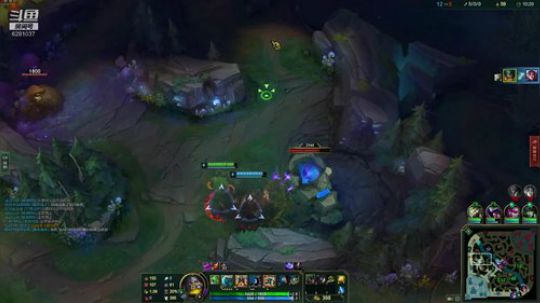 上单奥拉夫VS刀妹，上路1V2完全无视打野武器来抓，各种超神