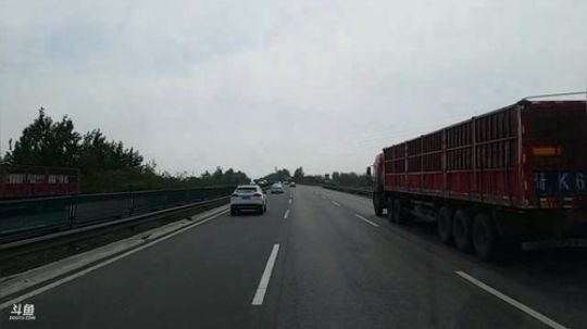 哆啦爱梦梦发布了一个斗鱼视频2019-05-03