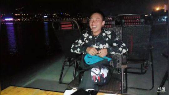 5月11号女儿满月加直播4周年，双喜临门 2019-05-04 23点场