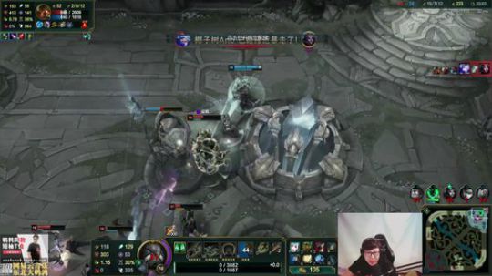 我在斗鱼看东北大鹌鹑直播英雄联盟