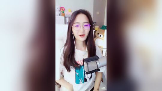 登月团丶离去发布了一个斗鱼视频2019-05-04