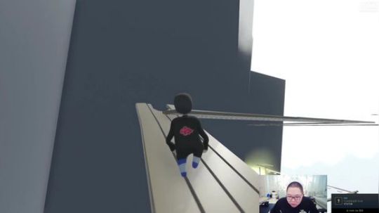 蓝董斌羊羊羊发布了一个斗鱼视频2019-05-03