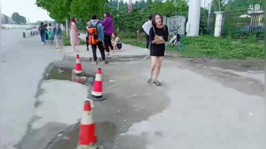 5.2带没出门的宝宝逛游乐园 2019-05-02 18点场