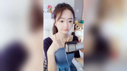 巨人13725发布了一个斗鱼视频2019-05-05