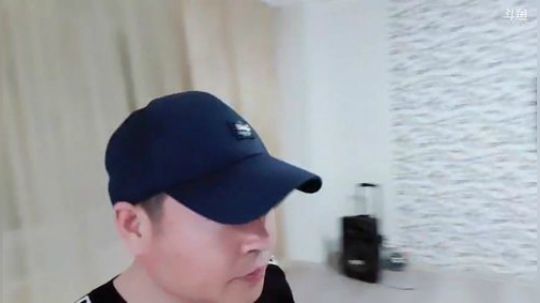 跨国相亲开始，喜欢哦俩的可以帮大家介绍。 2019-05-05 01点场
