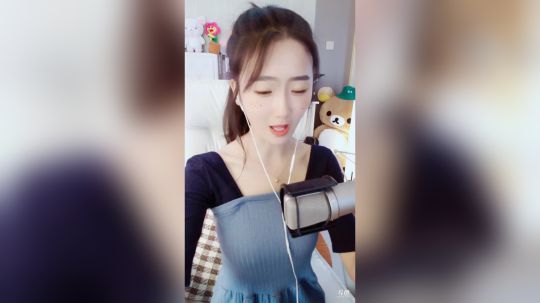 巨人13725发布了一个斗鱼视频2019-05-05