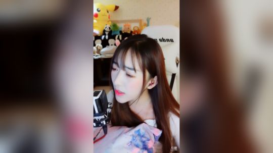 韩贤俊发布了一个斗鱼视频2019-05-06