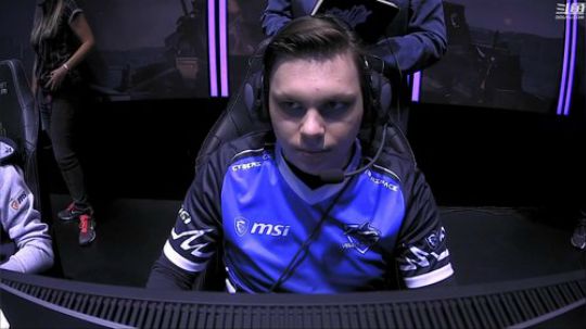 liyunanhj发布了一个斗鱼视频2019-05-05