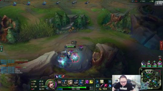 黑板君爱喝酸奶发布了一个斗鱼视频2019-05-06