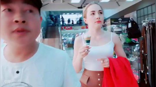 请美女到家帮忙打扫卫生 2019-05-06 19点场