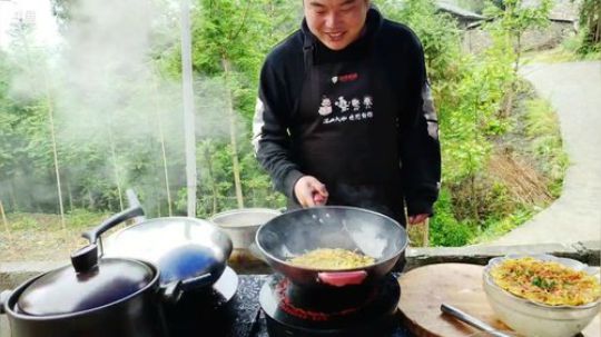 高山人家乡 民的晚餐(≧ω≦)/ 2019-05-08 16点场