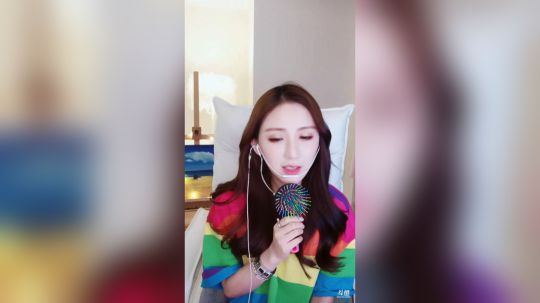 花街灯如昼zz发布了一个斗鱼视频2019-05-08