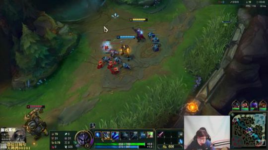 我在斗鱼看东北大鹌鹑直播英雄联盟