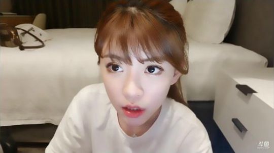 蓝董斌羊羊羊发布了一个斗鱼视频2019-05-09