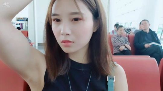 肖淑洁生命中的光和盐发布了一个斗鱼视频2019-05-10