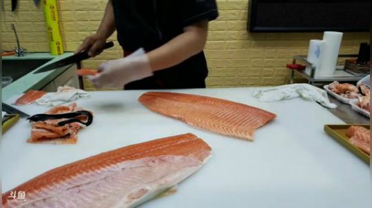 丿Good丶发布了一个斗鱼视频2019-05-10