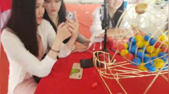 宝宝满月，直播4周年快乐。 2019-05-11 15点场