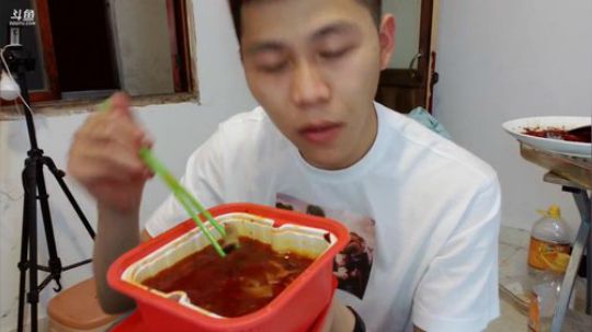 该吃吃该喝喝吹吹 2019-05-11 00点场
