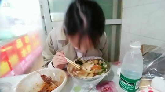 惜雨天天发布了一个斗鱼视频2019-05-10
