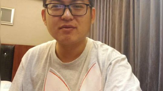 我在斗鱼看火力堂主直播户外