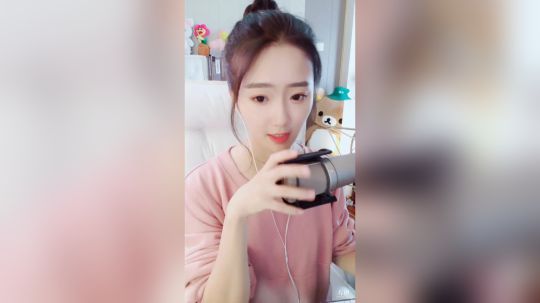 登月团丶离去发布了一个斗鱼视频2019-05-11