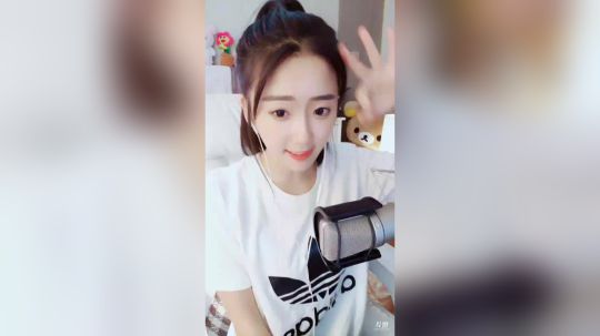登月团丶离去发布了一个斗鱼视频2019-05-14