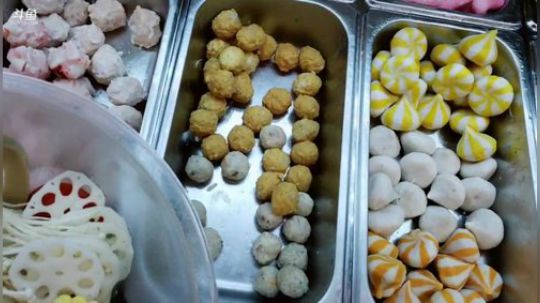 我在斗鱼看火力堂主直播户外