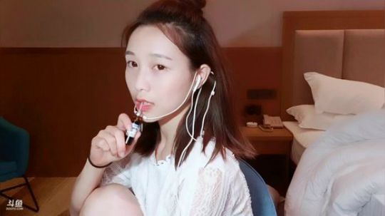 肖淑洁生命中的光和盐发布了一个斗鱼视频2019-05-16