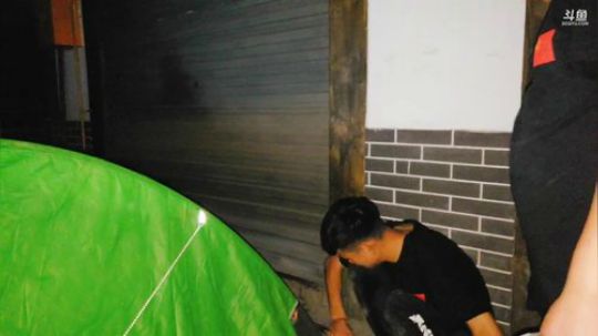 徒步三峡，万州出发，徒步去武汉嘉年华 2019-05-17 02点场