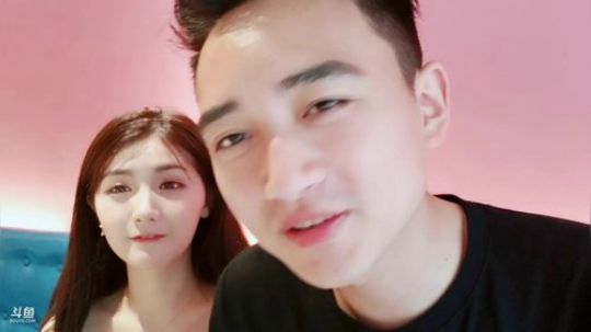 偷到尛星星了吗发布了一个斗鱼视频2019-05-17