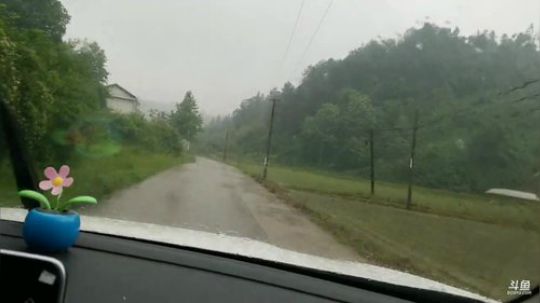 又是下雨烦啊， 2019-05-18 14点场