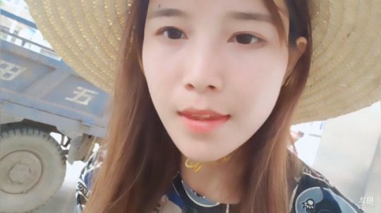 肖淑洁生命中的光和盐发布了一个斗鱼视频2019-05-18