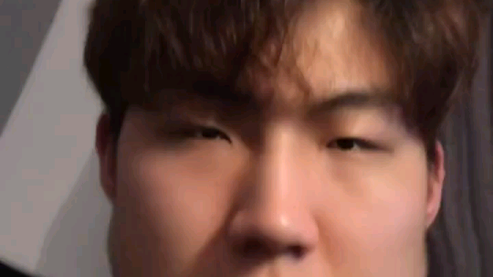 白起182发布了一个斗鱼视频2019-05-18