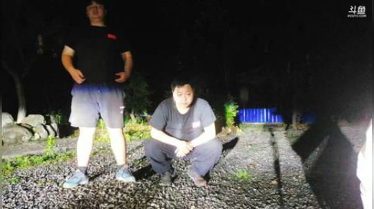 徒搭三峡，万州出发，徒步去武汉嘉年华 2019-05-18 20点场