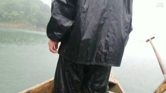 水库地笼捡丛菌。 2019-05-18 12点场