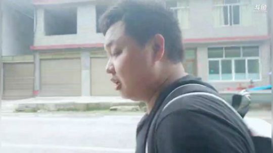 徒搭三峡，万州出发，徒步去武汉嘉年华 2019-05-19 14点场