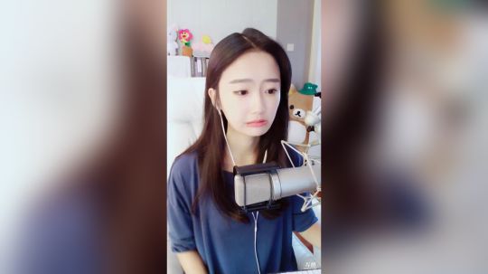 巨人13725发布了一个斗鱼视频2019-05-19