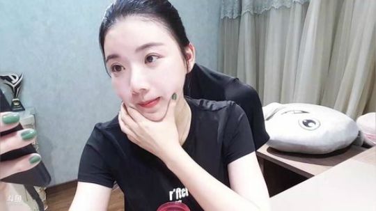 小姨子：周 2019-05-19 20点场