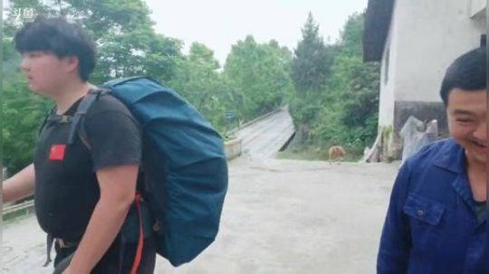 徒搭三峡，万州出发，徒步去武汉嘉年华 2019-05-20 17点场