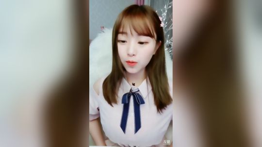 我在斗鱼看Er杨梅儿直播颜值