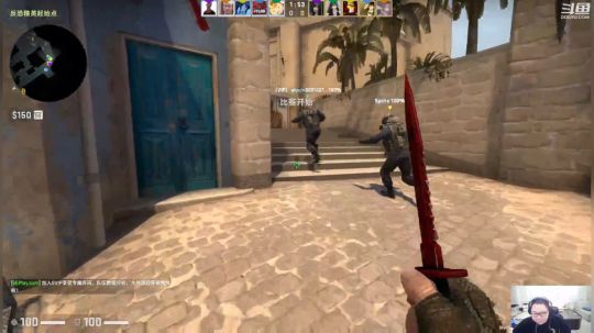 我在斗鱼看即将拥有人鱼线的PDD直播英雄联盟