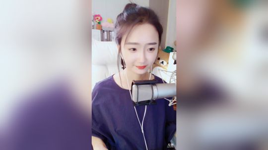 登月团丶离去发布了一个斗鱼视频2019-05-21