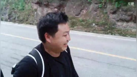 徒搭武汉嘉年华、化缘的一天 2019-05-21 11点场