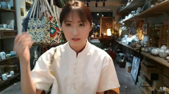 309923惜雨天天发布了一个斗鱼视频2019-05-22