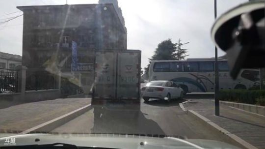 西北老狼哥哥发布了一个斗鱼视频2019-05-22