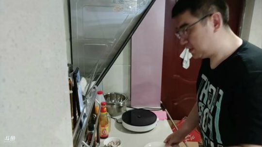 迪奥斯直播丨玩累游戏做饭中 2019-05-22 18点场