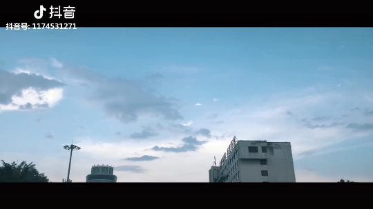 Mmmmm小芳丶发布了一个斗鱼视频2019-05-23