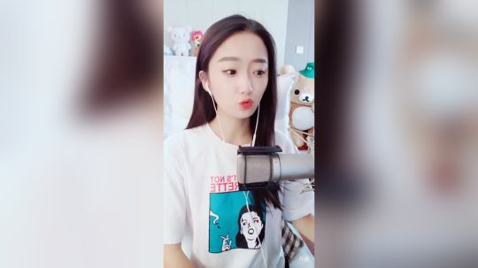 登月团丶离去发布了一个斗鱼视频2019-05-23