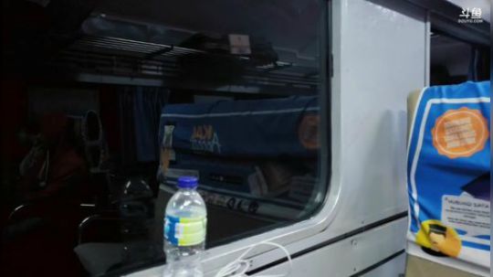 印尼爪哇岛火车 2019-05-15 21点场